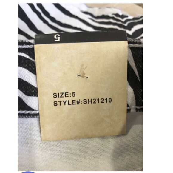 Hybrid & Company Low Rise Black White Zebra Print Cotton Shorts Size 5 - Picture 8 of 10